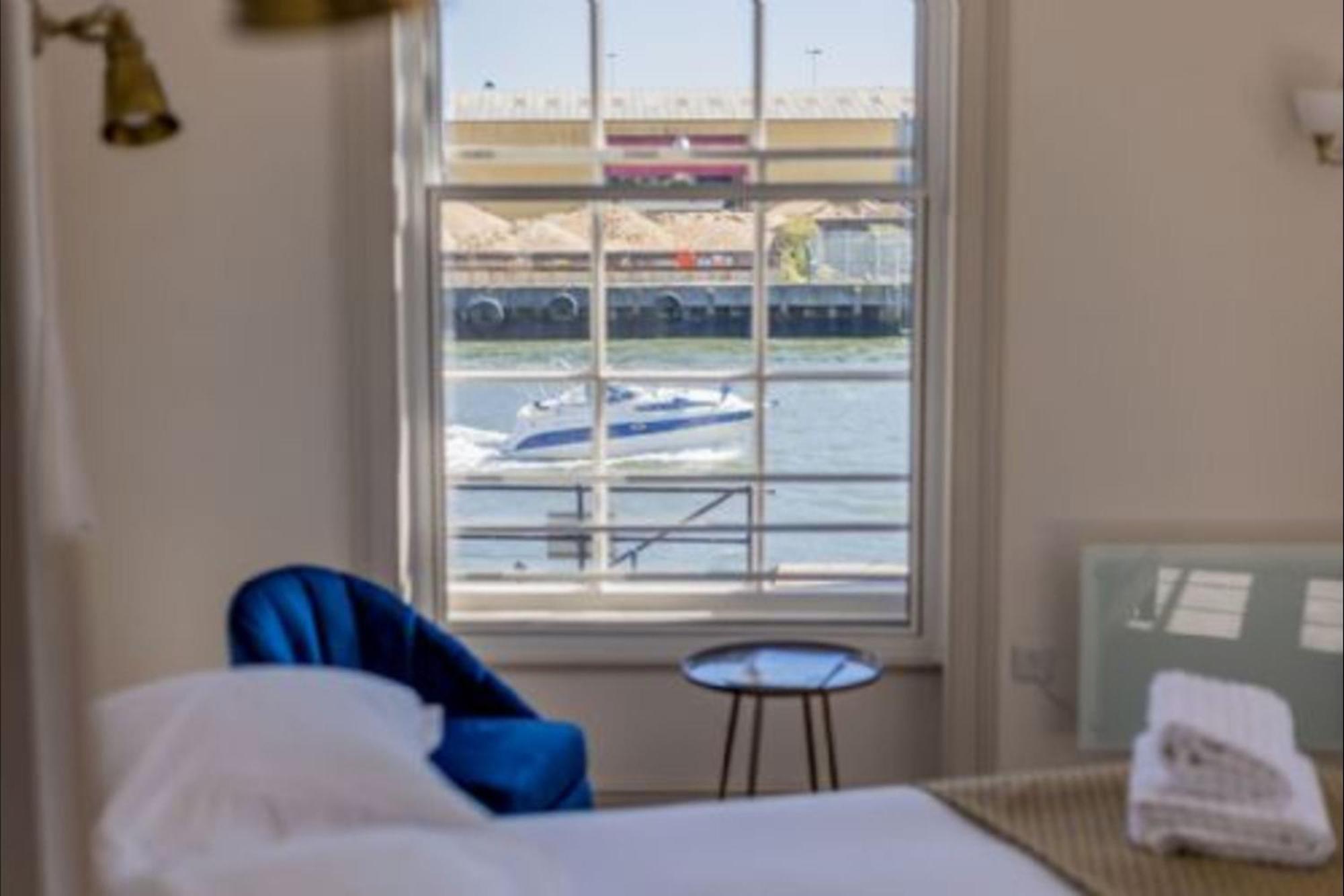 Custom House Poole - Overlord Chamber Extérieur photo